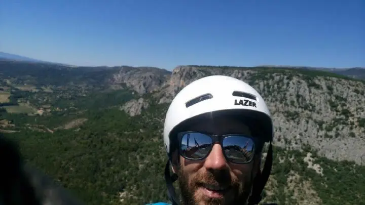 Thomas, nouveau rapace, signe son adhésion avec un beau vol du pic