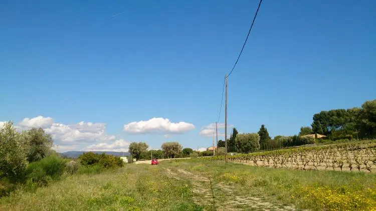 Atterrir au terain secours de la Cadière