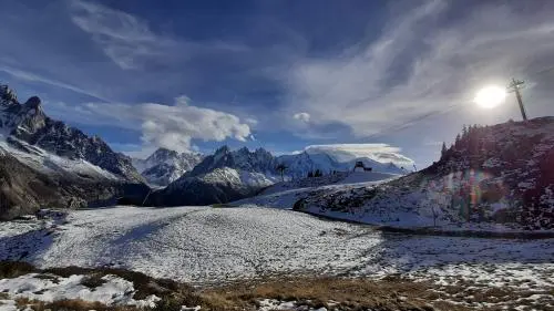 Quand nous aperçûmes la grosse meringue,nous sûmes que nous étions arrivés...