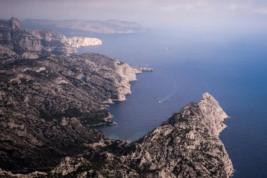 Ballade aérienne dans les calanques
